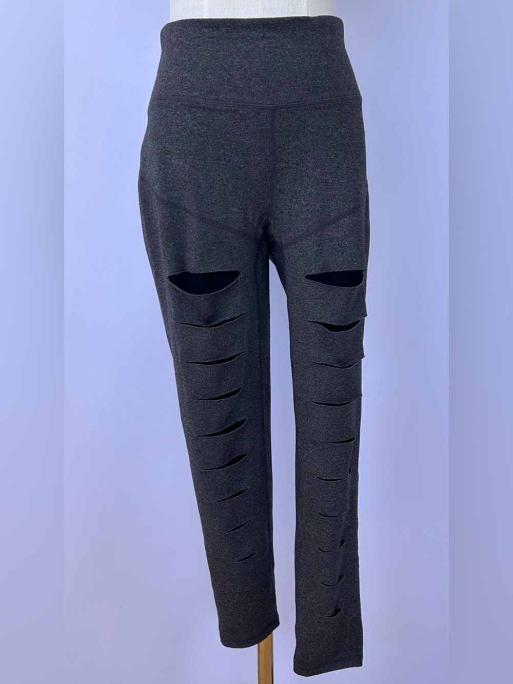 Betsey Johnson Women’s Shredded Performance Leggings Gray Size Medium‎